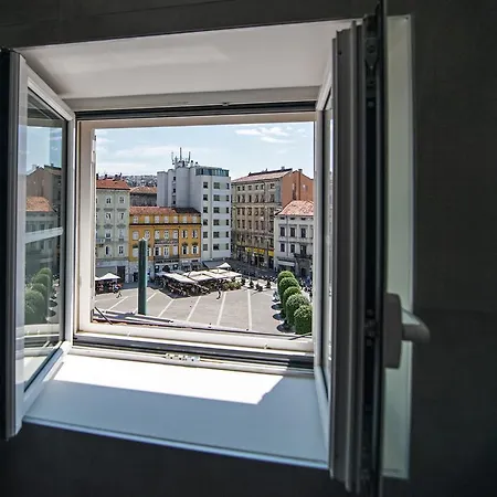 Joivy - Goldoni アパート トリエステ